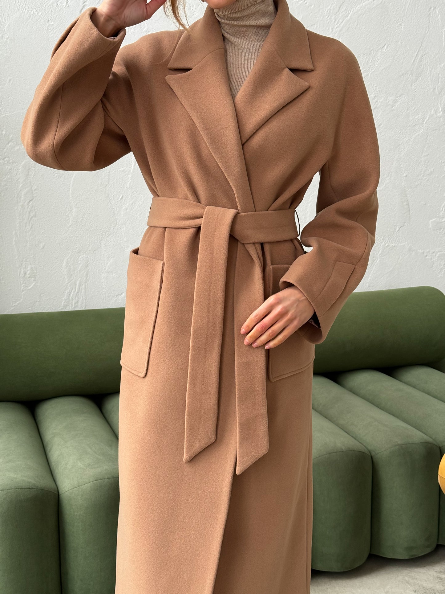 Double-breasted long coat with patch pockets, camel